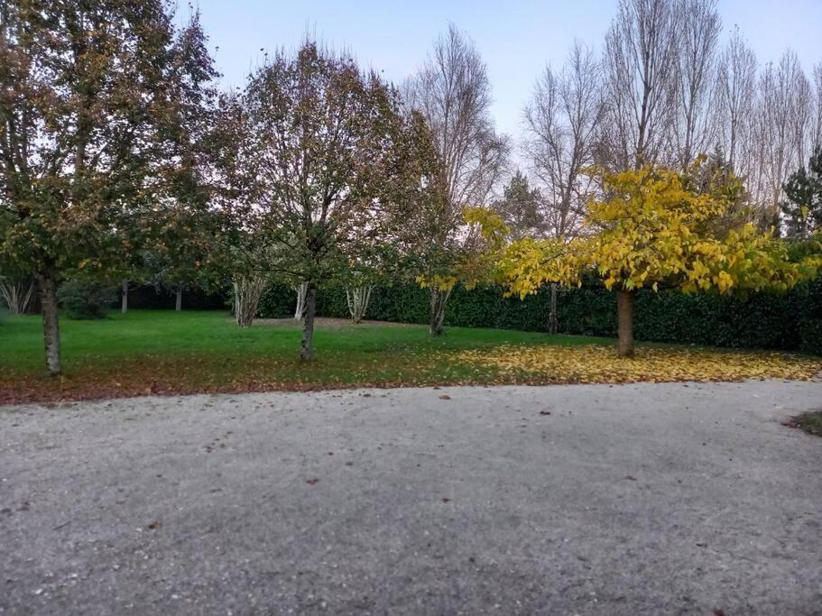La Grelauderie 2 Apartment Сент Екстериор снимка